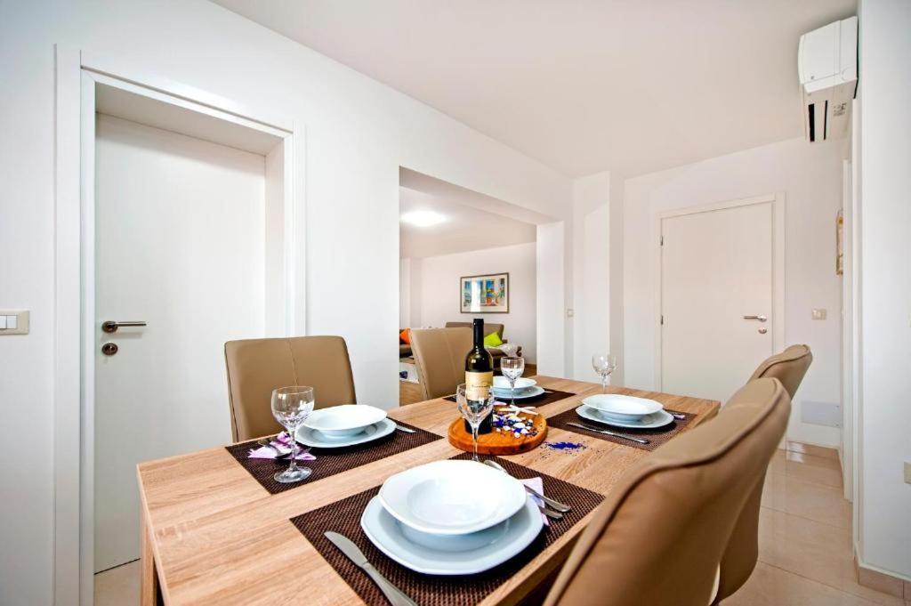 Aria Room And Apartmant Fuga Rovinj Luaran gambar