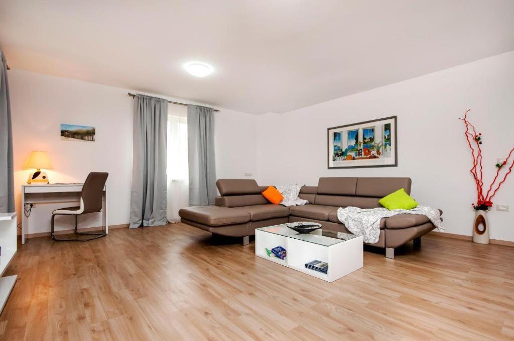 Aria Room And Apartmant Fuga Rovinj Luaran gambar