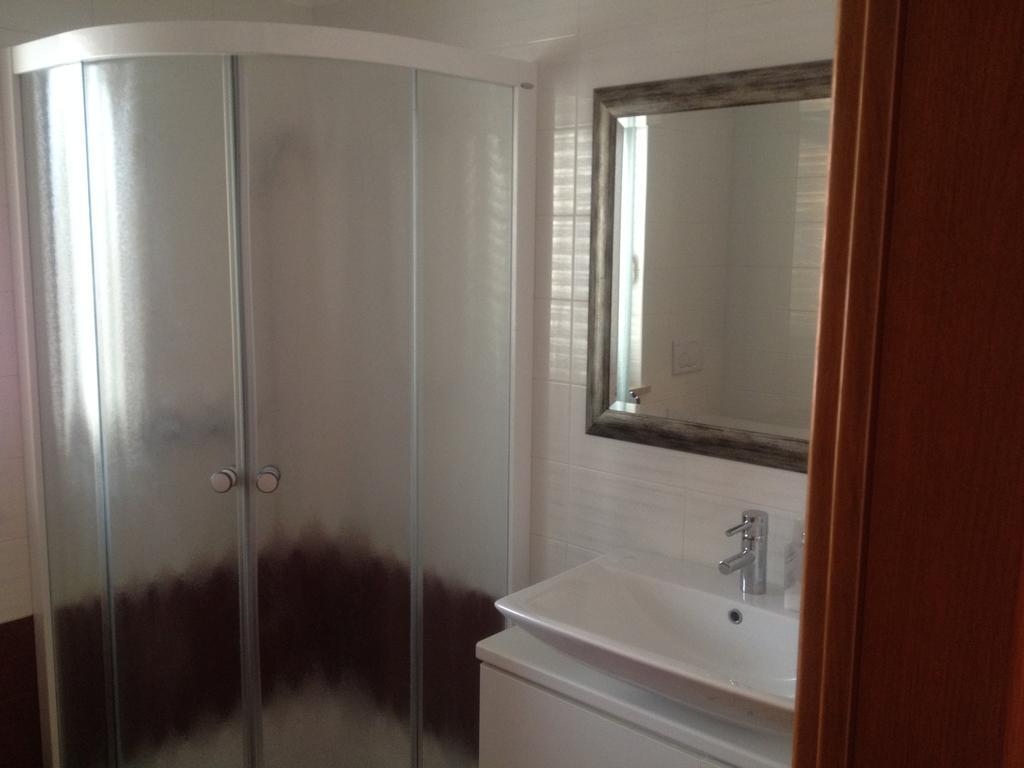 Aria Room And Apartmant Fuga Rovinj Luaran gambar